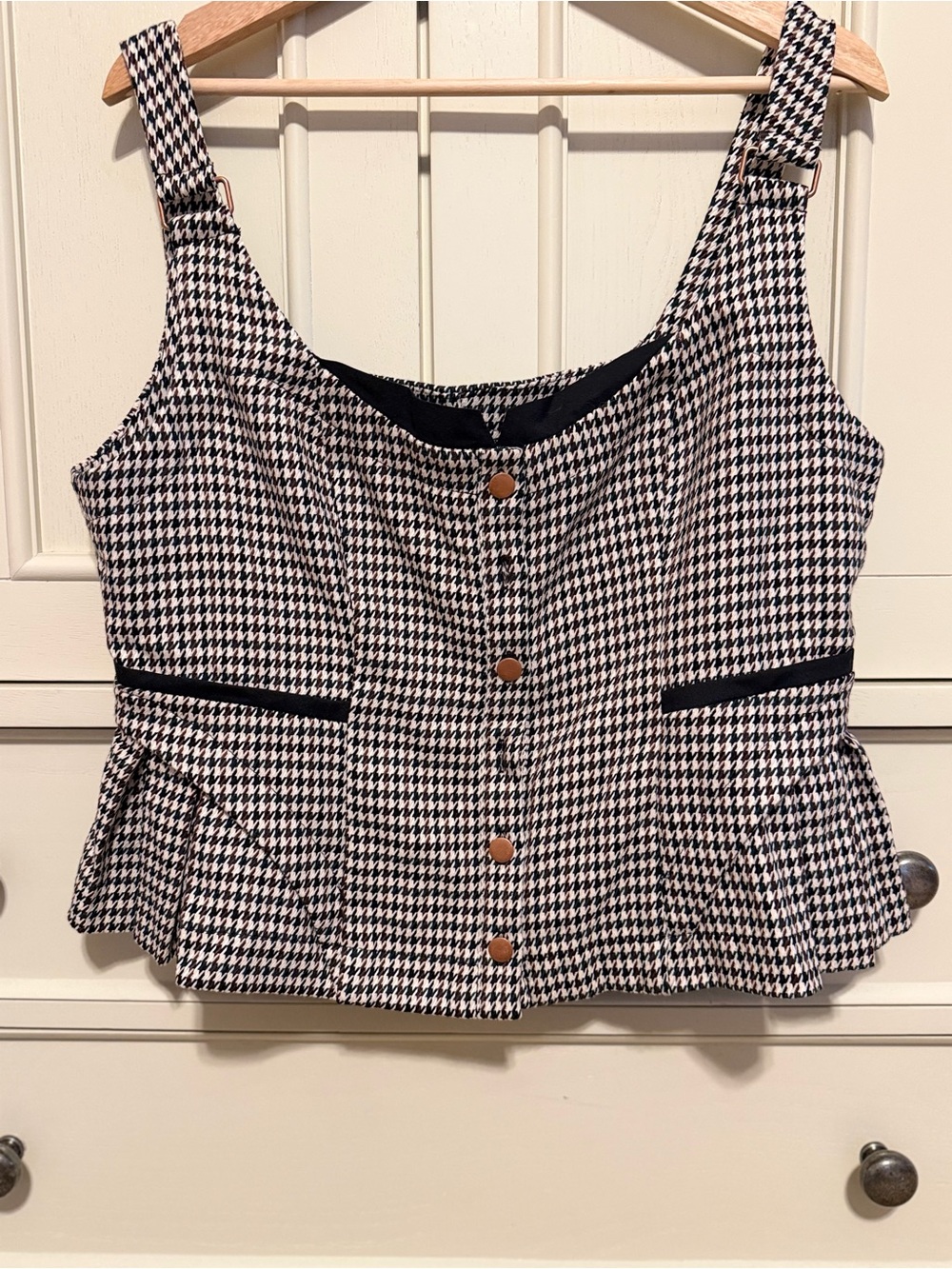 Maeve Black & White Houndstooth Peplum Tank